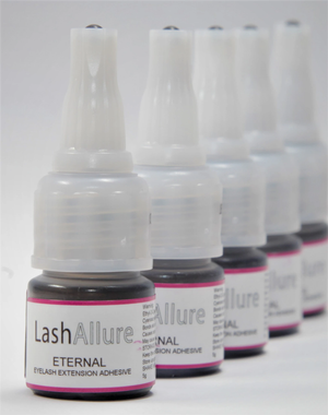 Lash Adhesives- What to Look Out for When Selecting Your Adhesive